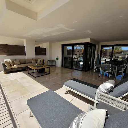 Stunning - Walking Distance To The And Town - Pool Open Appartamento *