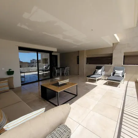 Stunning - Walking Distance To The And Town - Pool Open Appartamento *